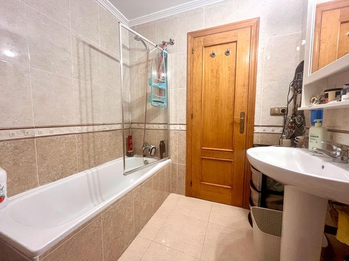 Image No.13-2 Bed Apartment for sale