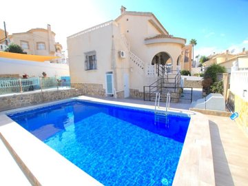 49179charming3bed2bathdetachedvillawithapriva