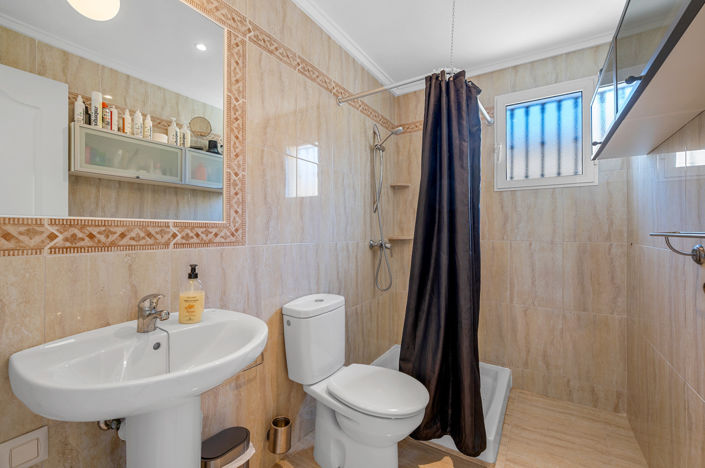 Image No.19-3 Bed Apartment for sale