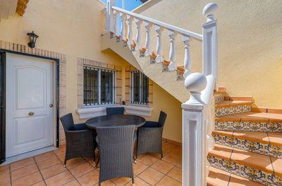 49180wellmaintainedapartmentwithprivateroofte