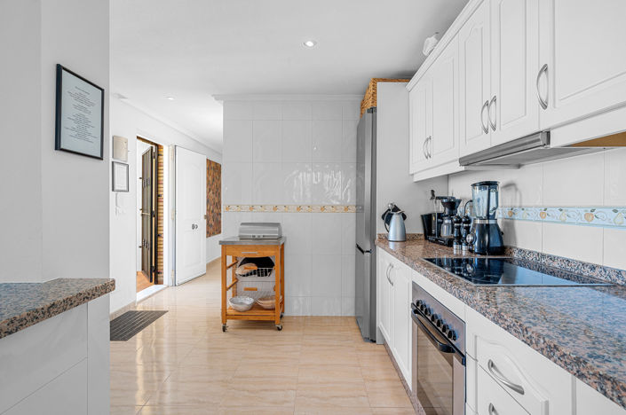 Image No.8-3 Bed Apartment for sale