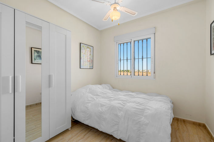 Image No.10-3 Bed Apartment for sale