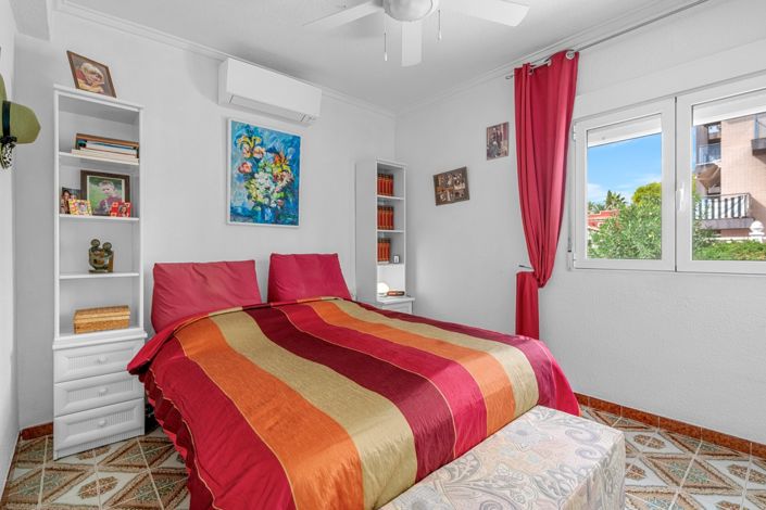 Image No.12-4 Bed Villa for sale