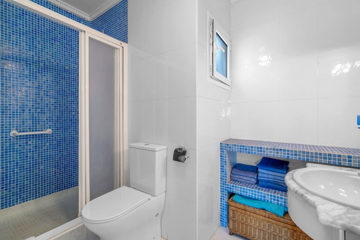 Image No.24-4 Bed Villa for sale