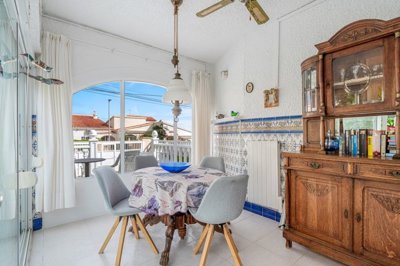 49184largesemidetachedpropertyclosetopuntapri
