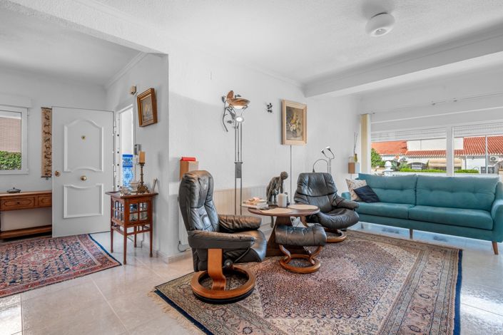 Image No.8-4 Bed Villa for sale