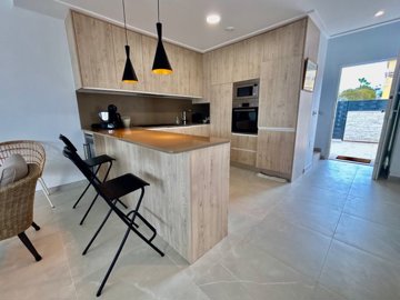 49181contemporary23bedroomvillawithprivatepoo