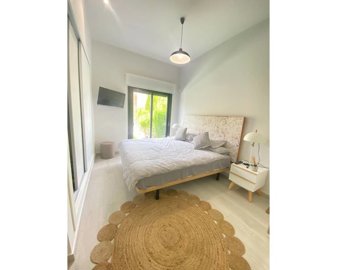 49188lightmodernandspaciuosgroundfloorapartme