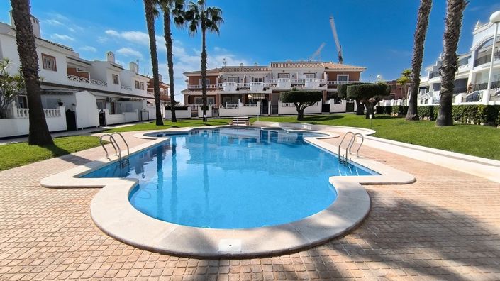 Image No.2-3 Bed Townhouse for sale