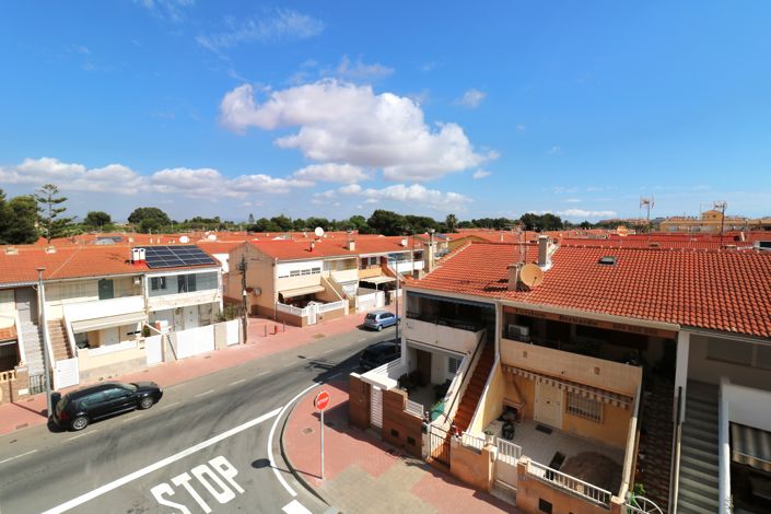 Image No.22-3 Bed Apartment for sale