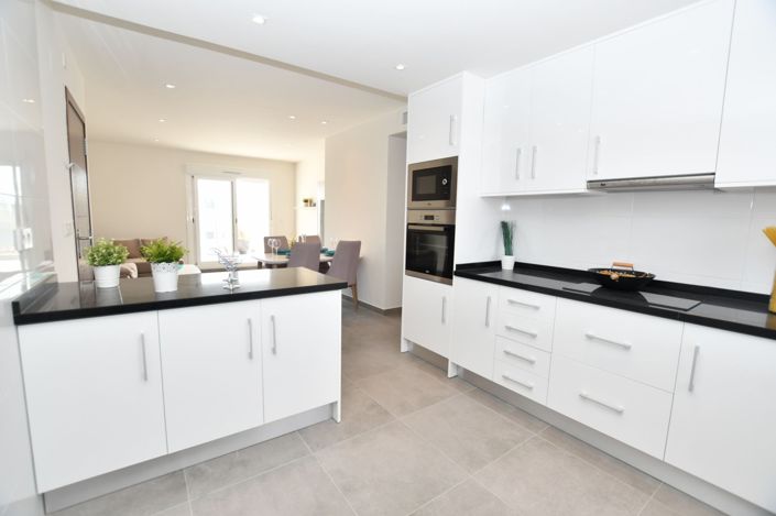 Image No.10-2 Bed Apartment for sale