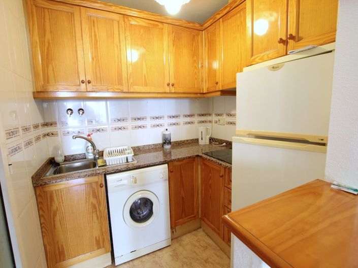 Image No.8-2 Bed Townhouse for sale