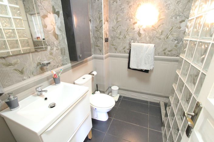 Image No.16-4 Bed Villa for sale