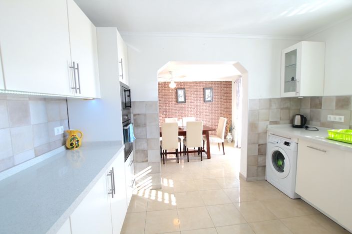 Image No.25-4 Bed Villa for sale