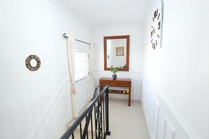 Image No.27-4 Bed Villa for sale