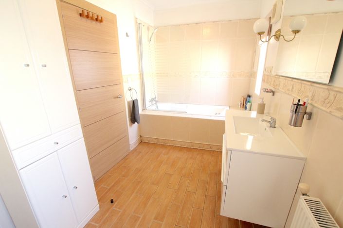 Image No.29-4 Bed Villa for sale