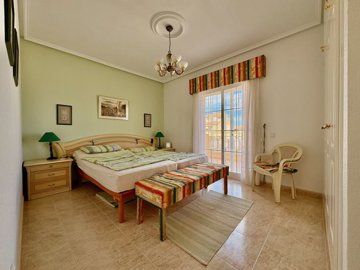 49203cornerlolastylepropertyinresfortuna29102