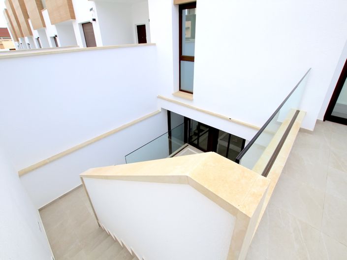 Image No.11-3 Bed Villa for sale