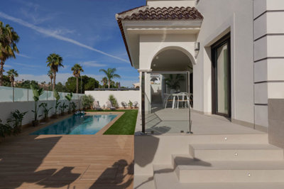 49226impressivecontemporaryvillalocatedindona