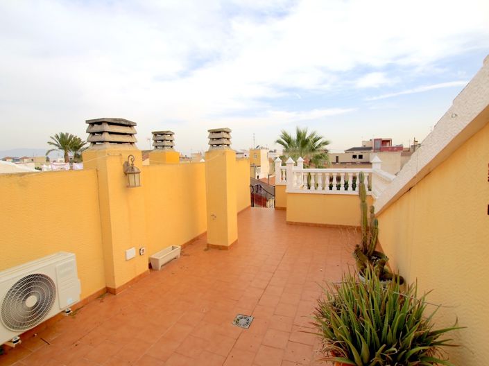 Image No.20-2 Bed Apartment for sale