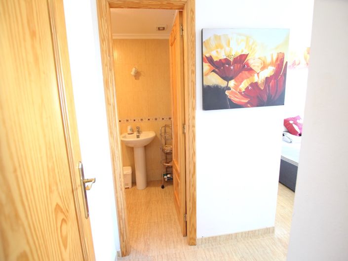 Image No.25-2 Bed Apartment for sale