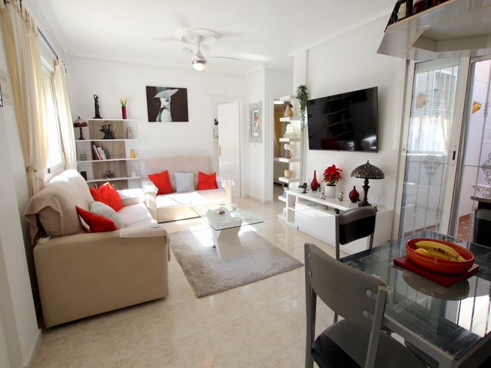 Image No.2-2 Bed Townhouse for sale