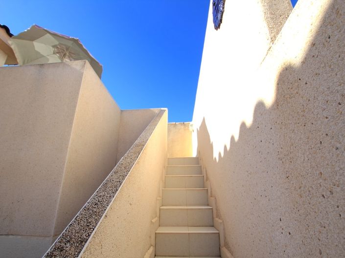 Image No.27-2 Bed Townhouse for sale