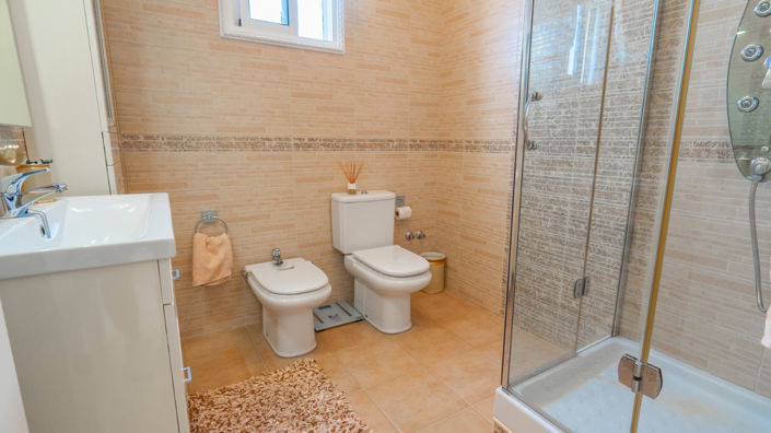 Image No.16-5 Bed Villa for sale