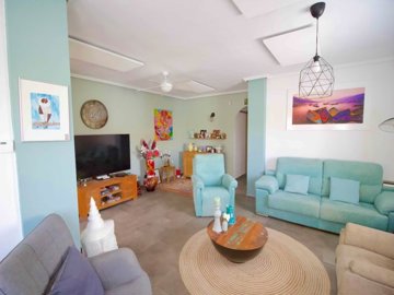 49240roomy23bedsemidetachedvillaindonapepa271