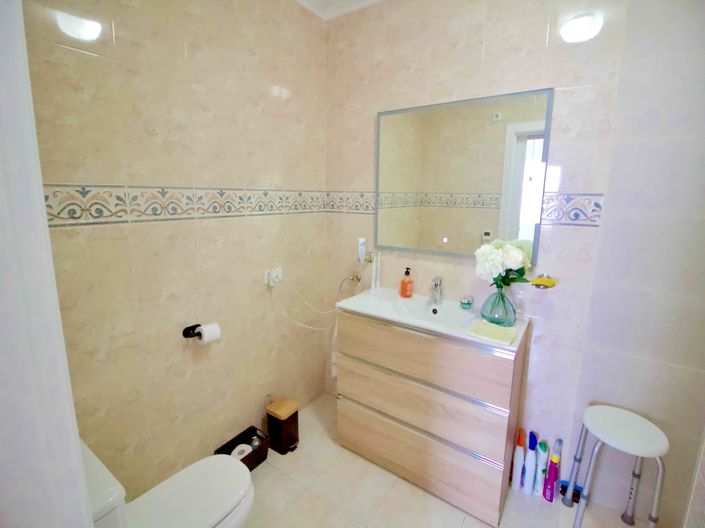 Image No.24-2 Bed Villa for sale