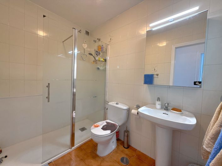 Image No.11-3 Bed Townhouse for sale