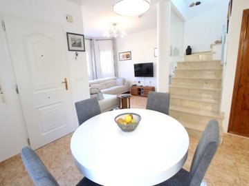 49241beautifullypresentedthreebedroomdetached