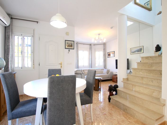 Image No.14-3 Bed Villa for sale