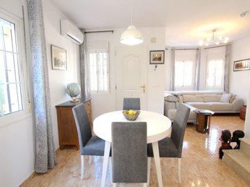 49241beautifullypresentedthreebedroomdetached