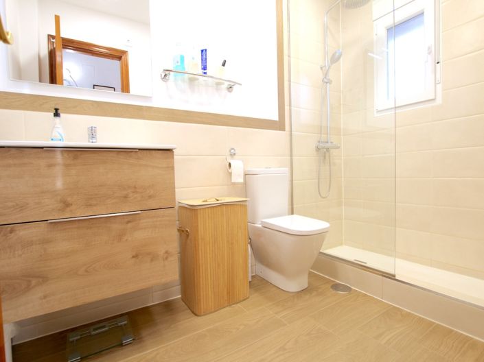 Image No.29-3 Bed Villa for sale