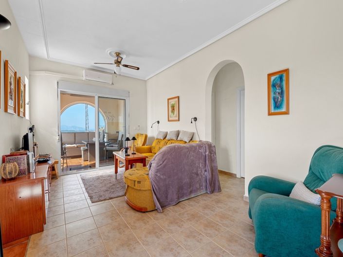 Image No.13-2 Bed Townhouse for sale