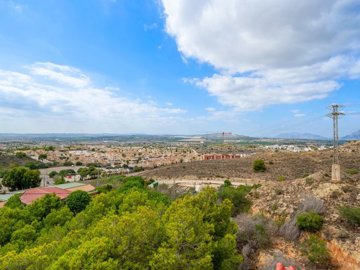 49250roomy2bedroomfamilyhomewithstunningvista