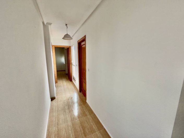 Image No.13-3 Bed Townhouse for sale