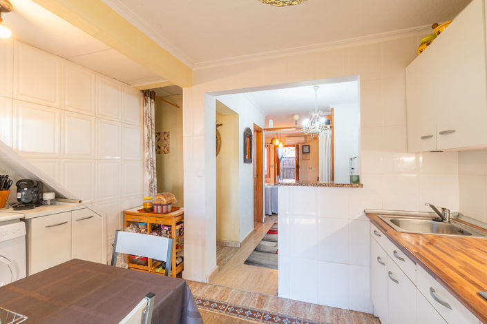 Image No.11-2 Bed Townhouse for sale