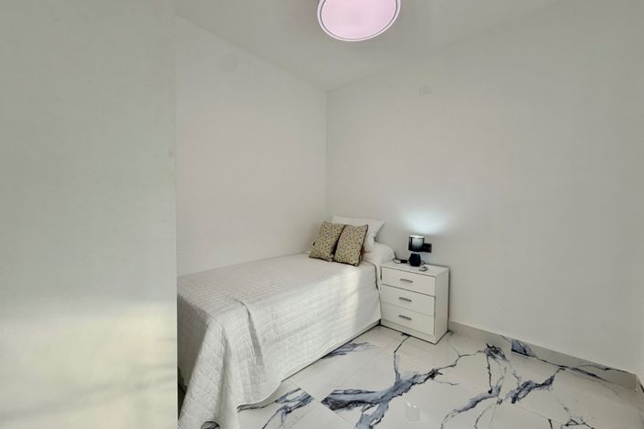 Image No.11-2 Bed Villa for sale