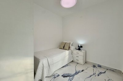 49259fullyrenovated2bedroomsemidetachedhomein