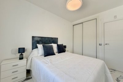 49259fullyrenovated2bedroomsemidetachedhomein