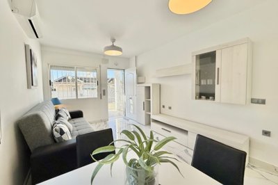 49259fullyrenovated2bedroomsemidetachedhomein