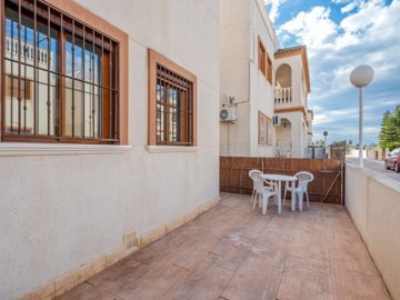 49258twobedroomgardenapartmentindayaviejavill