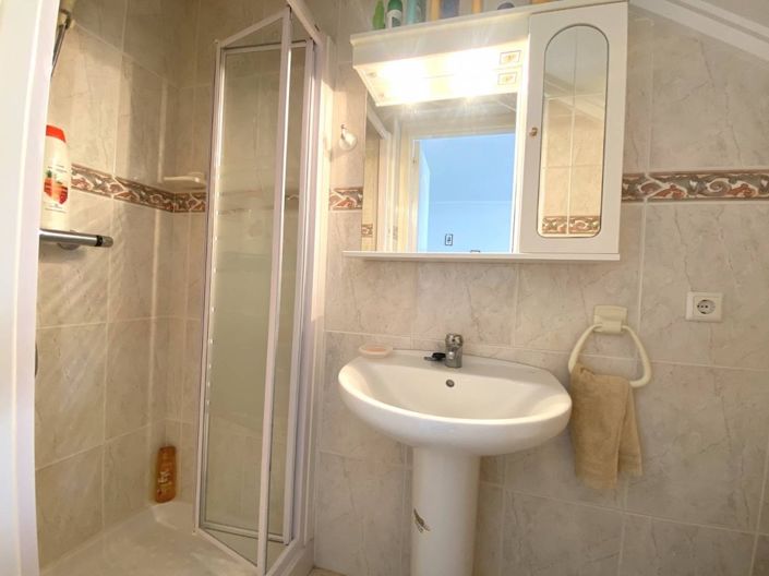 Image No.11-3 Bed Townhouse for sale