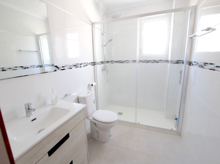 Image No.12-2 Bed Townhouse for sale