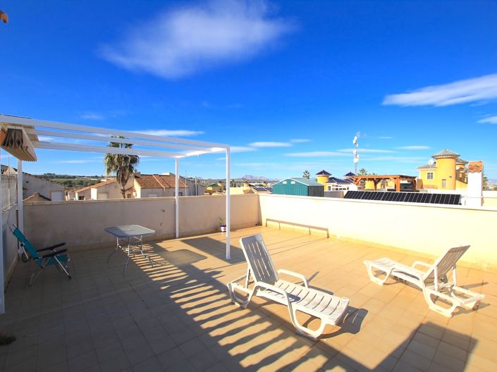 Image No.22-2 Bed Townhouse for sale