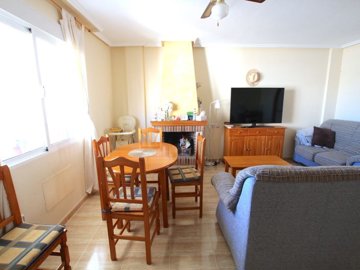 49266spacioustwobedroombungalowinlocrispinalg