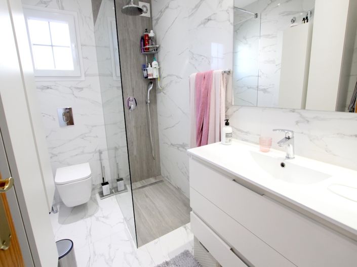 Image No.26-3 Bed Villa for sale