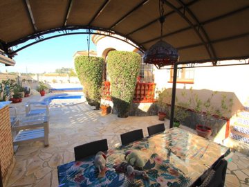 49272fabulousthreebedroomdetachedvillalargeco